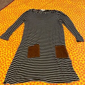Medium Moa Moa 3/4 sleeve black and white striped dress